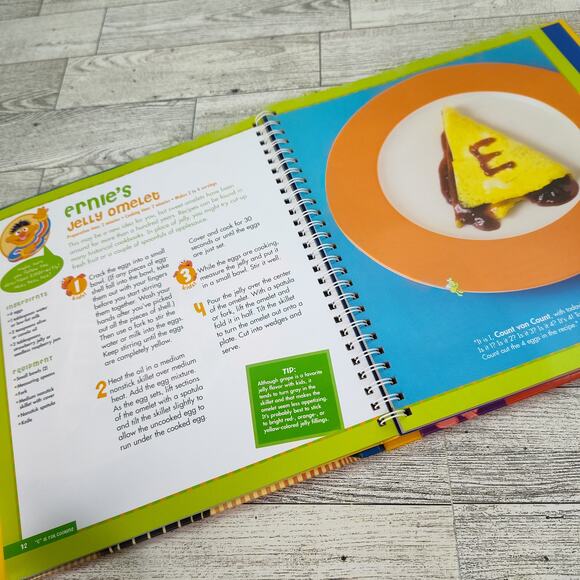 Sesame C is for Cooking Cookbook Childrens Kids Recipes from the Street - Spiral - Picture 5 of 14